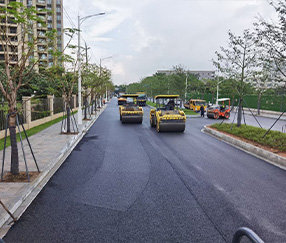 花园小区楼盘路面施工